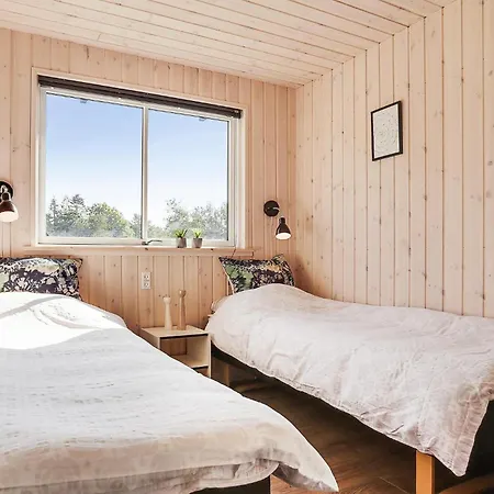 Cozy In With Indoor Swimming Pool Vejby
